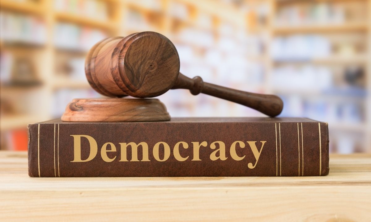 reinventar la democracia