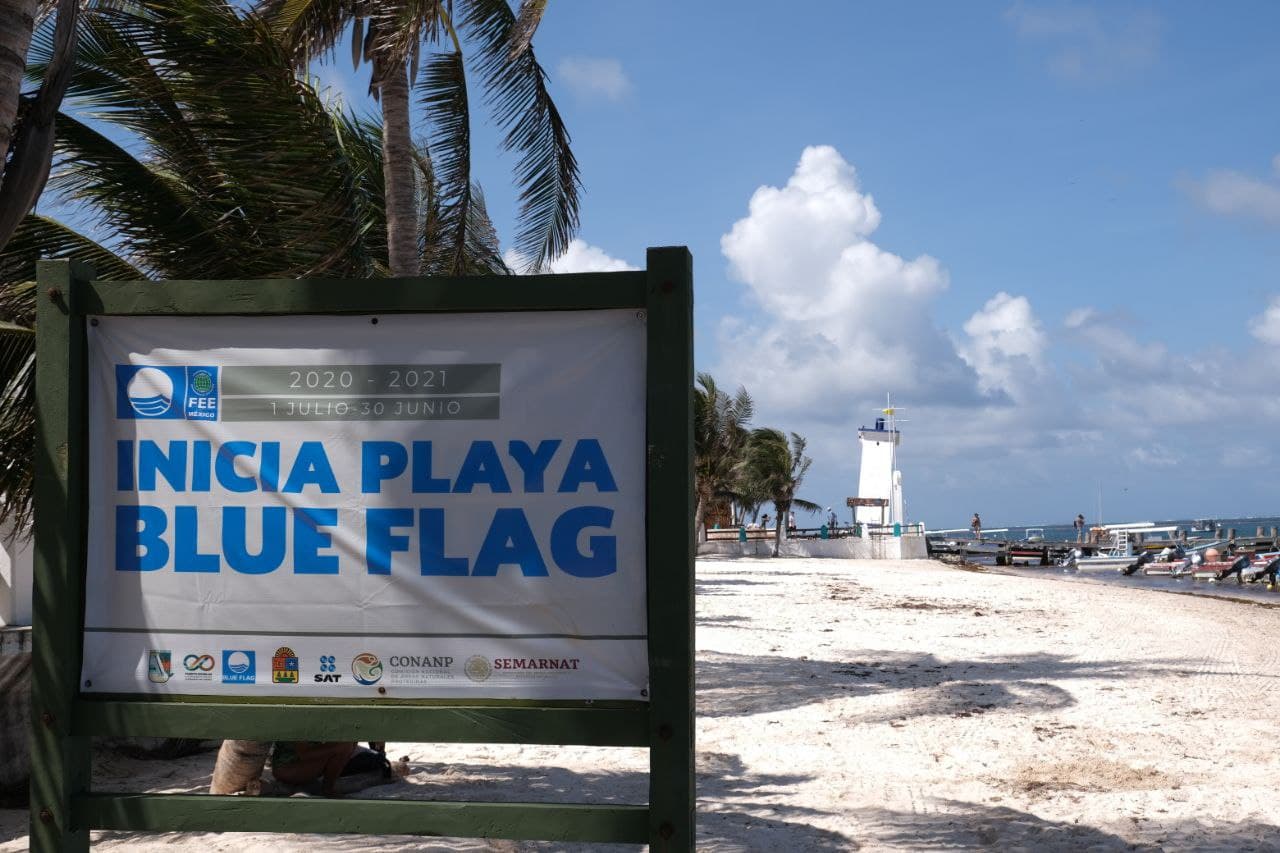 playa blue flag