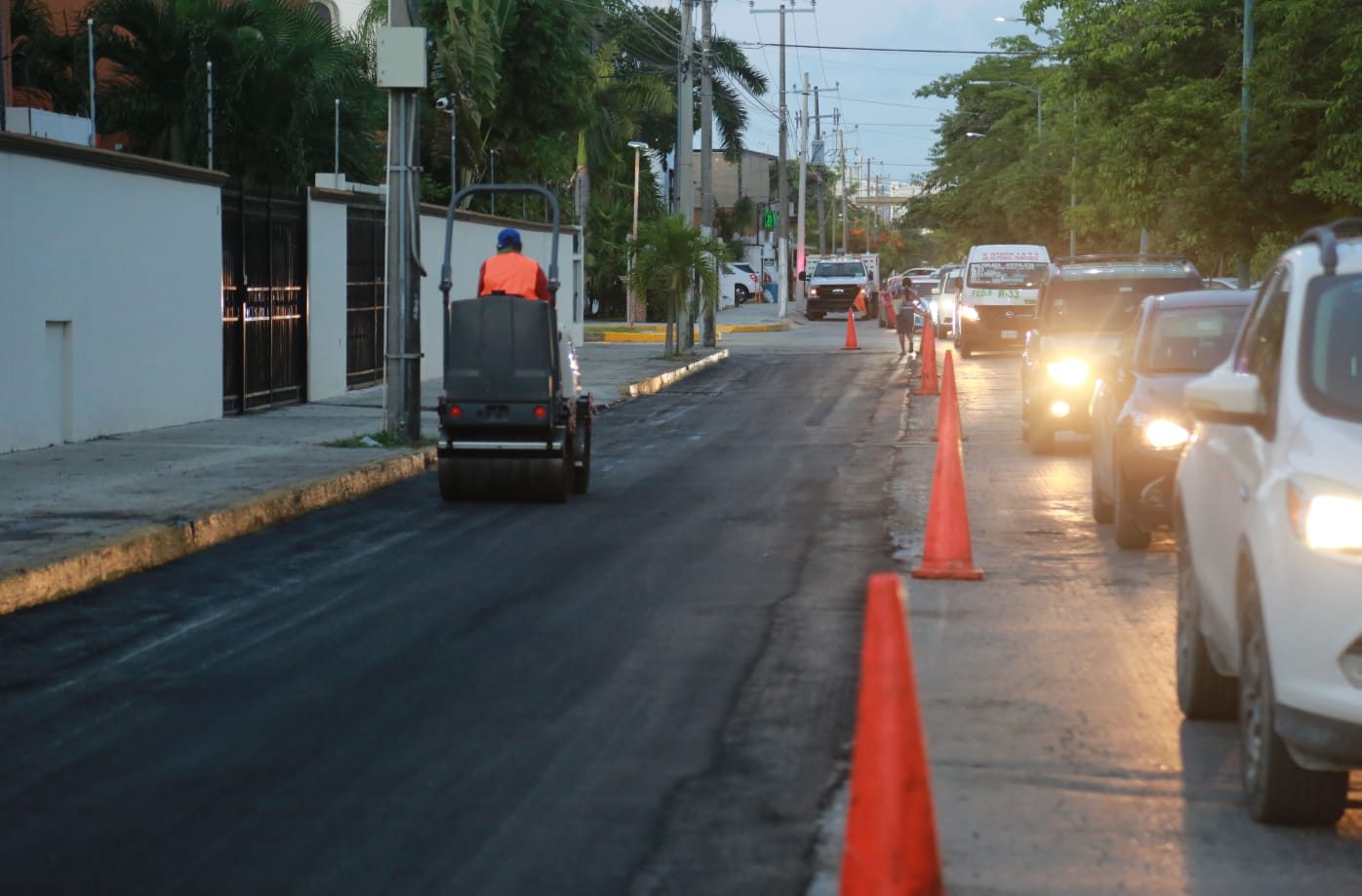 Atiende Ayuntamiento de Benito Juárez vialidades en Cancún